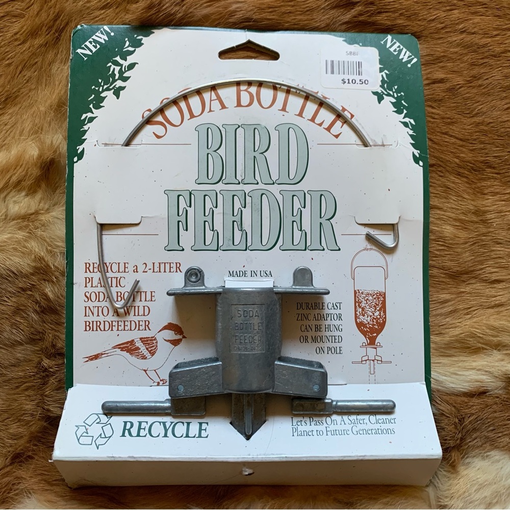 Bird feeder soda bottle